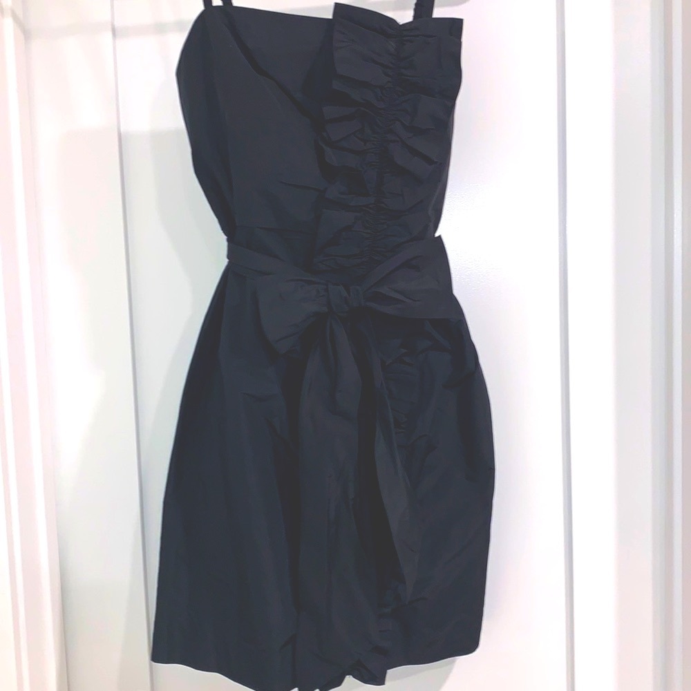 NWT BCBG Black Cocktail Dress w/ Ruffles & Bow Size 6 Back Zip Paid $284